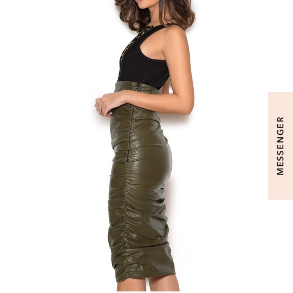 House of Cb Green Vegan Leather Skirt XSMALL - Picture 3 of 8